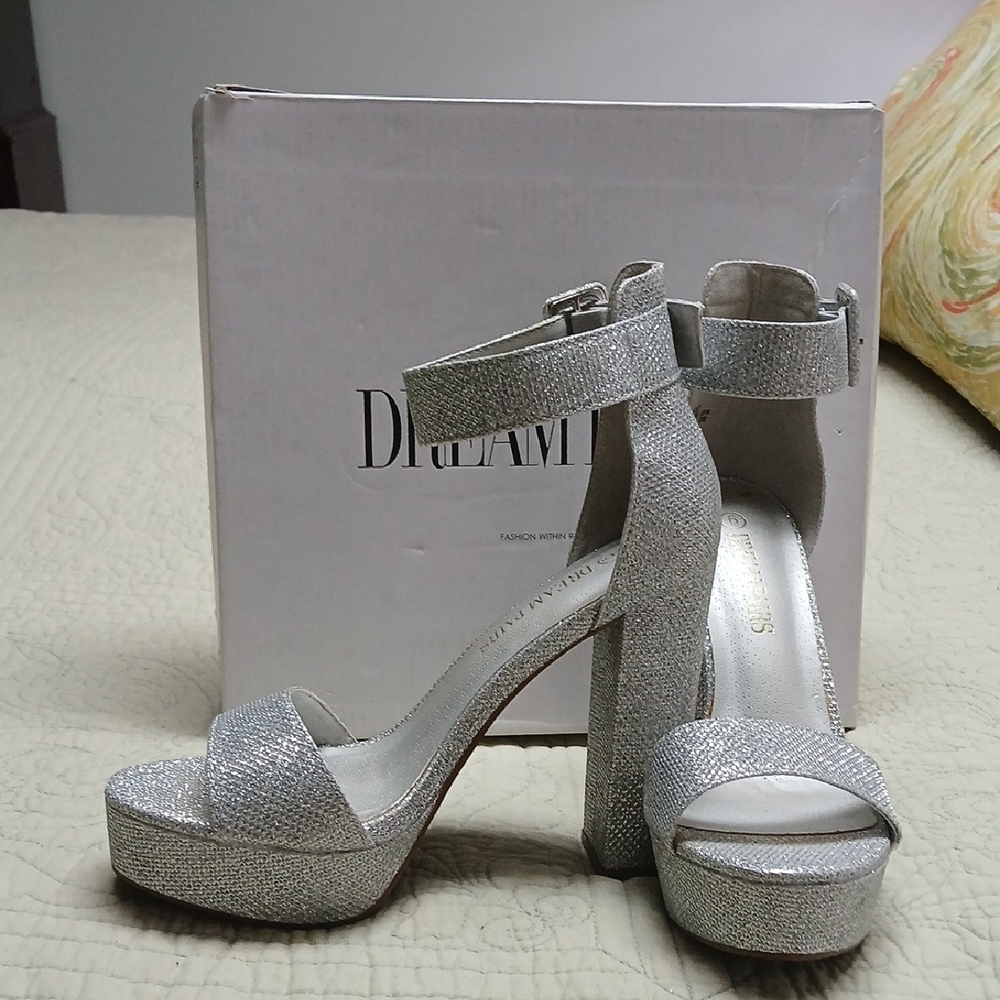 Dream Pairs Glittering Silver Platform Heels